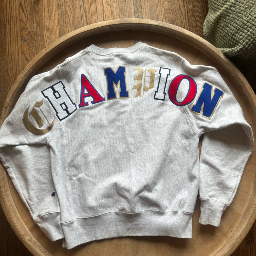 CHAMPION old English letterman’s sweatshirt